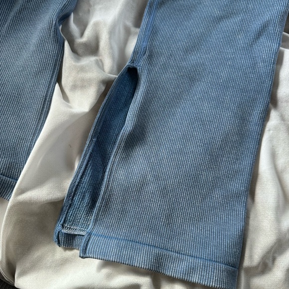 Fabletics cloud seamless high waisted pants - Picture 4 of 5